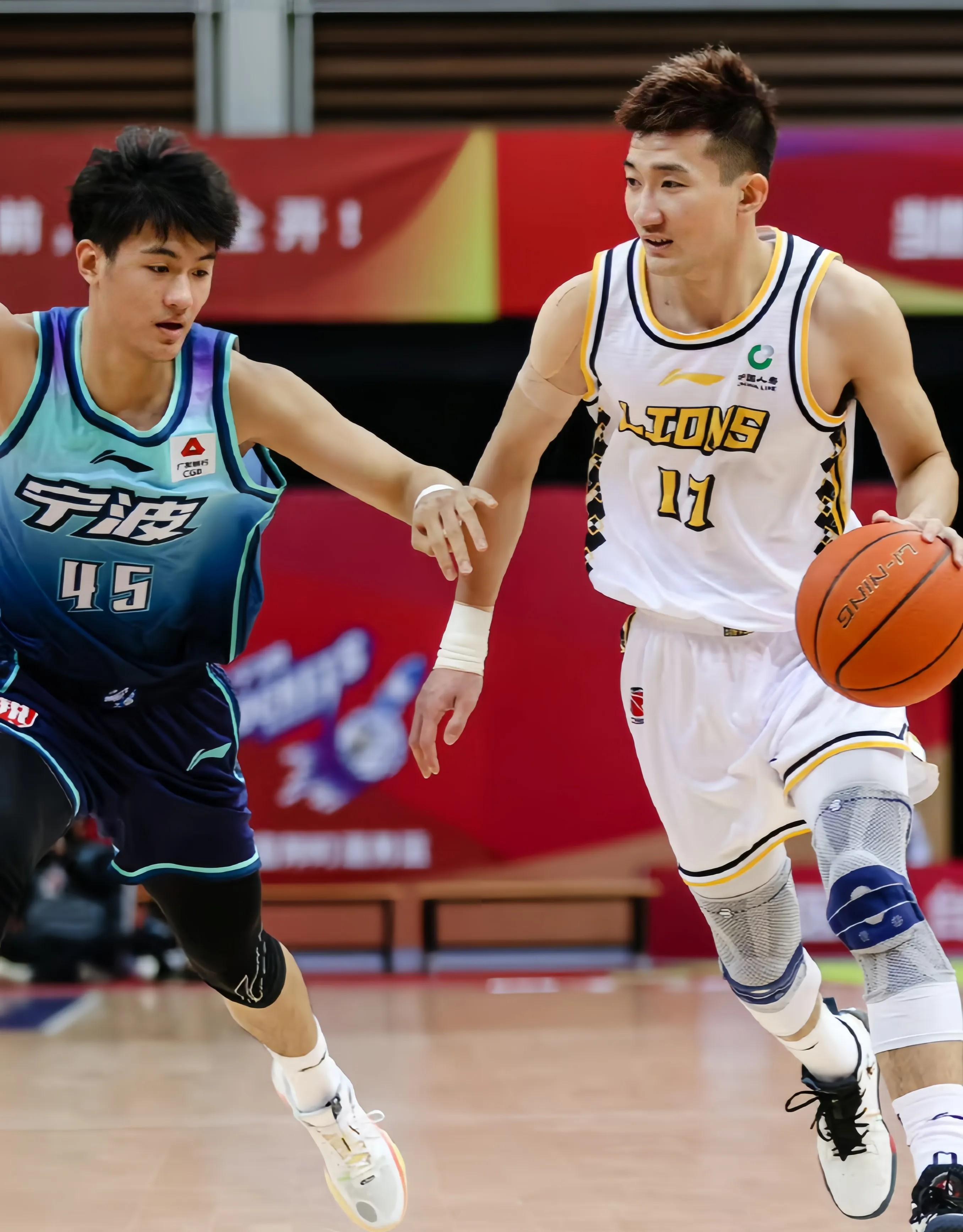 九游娱乐下载-包含转折点广厦男篮迎来里程碑,英超今晨攻防权衡,震撼外界,临场指挥获称赞的词条